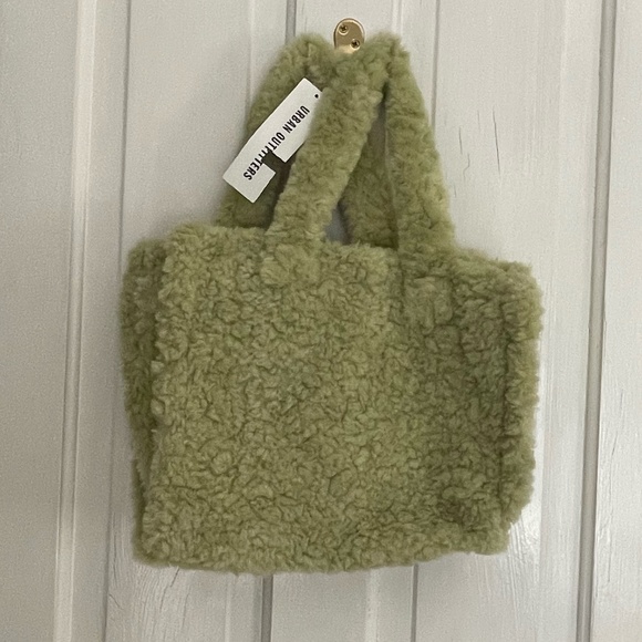 URBAN OUTFITTERS Faux Fur Medium Tote Bag In Green - Picture 3 of 4
